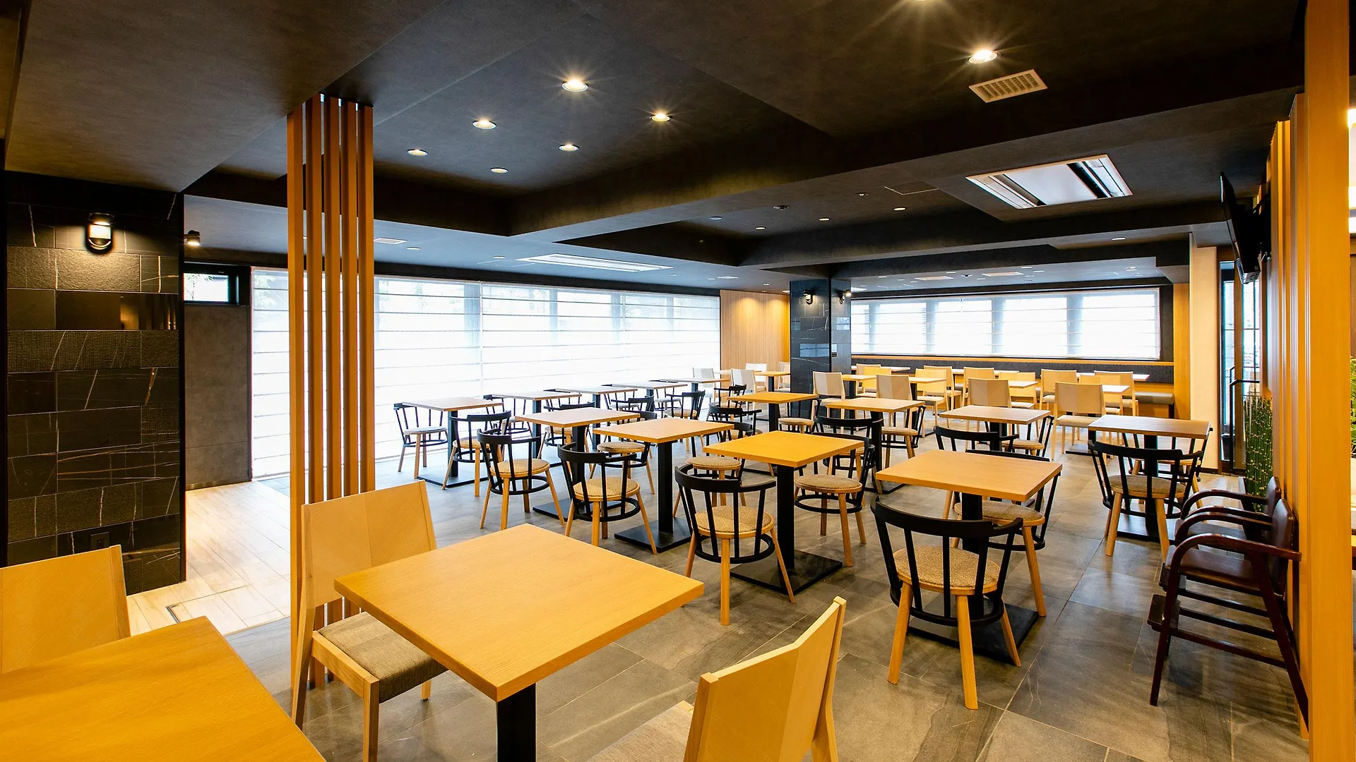 Koko Hotel Kyoto Sanjo - Formerly Hotel Wing International Premium Kyoto Sanjo 4*,